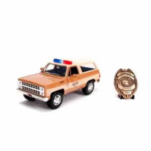 COCHE METAL STRANGER THINGS SHERIFF CHEVY K5 1:24