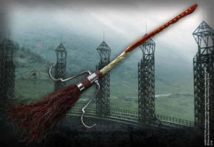 Escoba Harry Potter Nimbus Saeta de Fuego